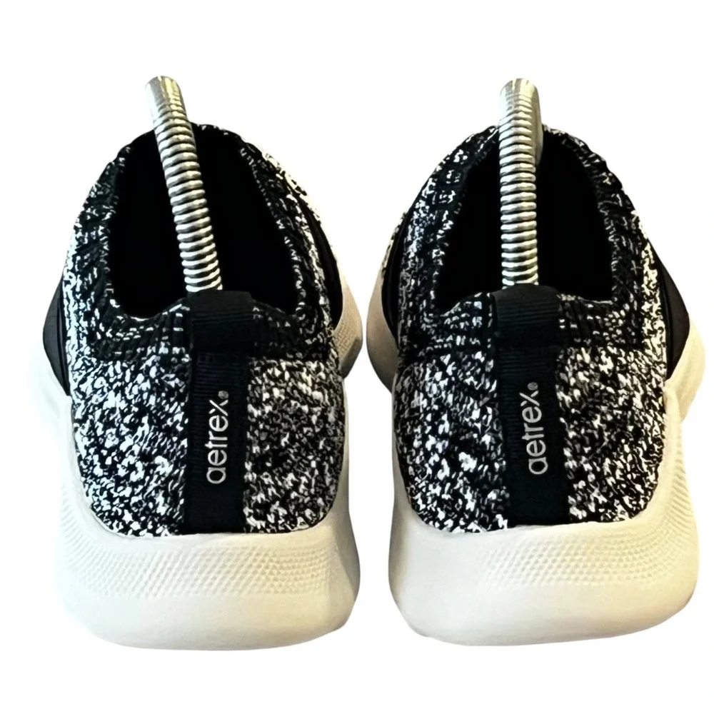 NWOT Aetrex Allie Sneakers Womens 6 6.5 Black Ombre Knit‎ Arch Support